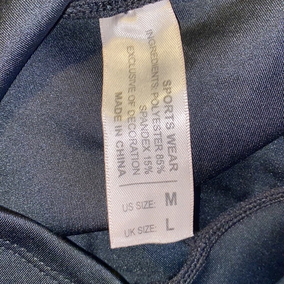 Black Sports Wear Leggings Size Medium - Picture 4 of 5